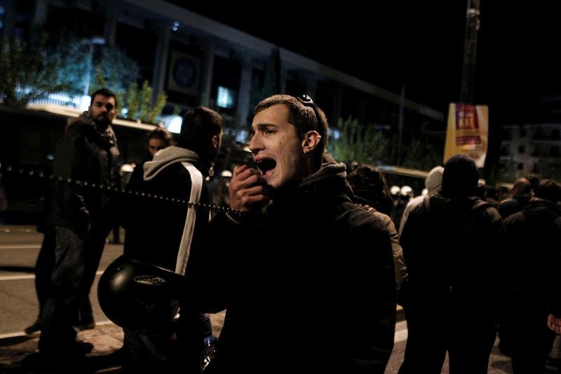 В Афинах антифашистские митинги прошли под лозунгами "МВФ, ЕС - вон!"