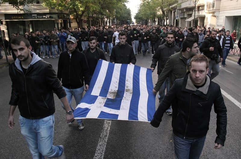 В Афінах антифашистські мітинги пройшли під гаслами "МВФ, ЄС - геть!"