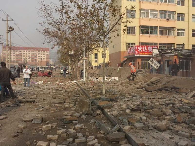 У Китаї вибухнув нафтопровід: 35 жертв, більше сотні поранених