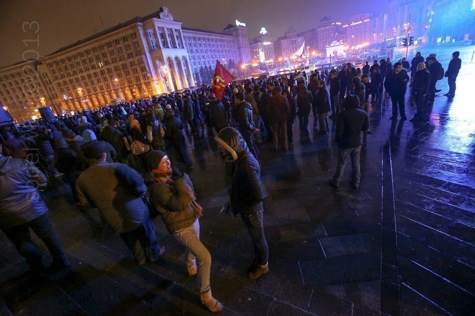 Акцию на Майдане милиция пока не разгоняет