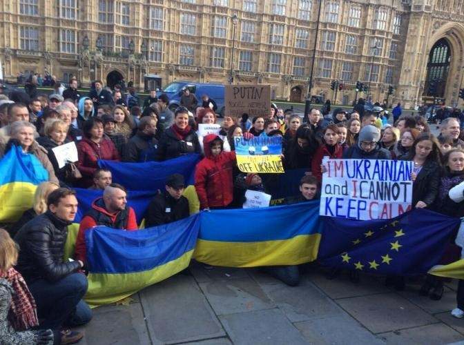 Украинцы в Лондоне митинговали в поддержку евроинтеграции 