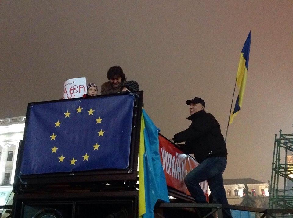 Маленькие киевляне вышли на митинг в защиту евроинтеграции Украины