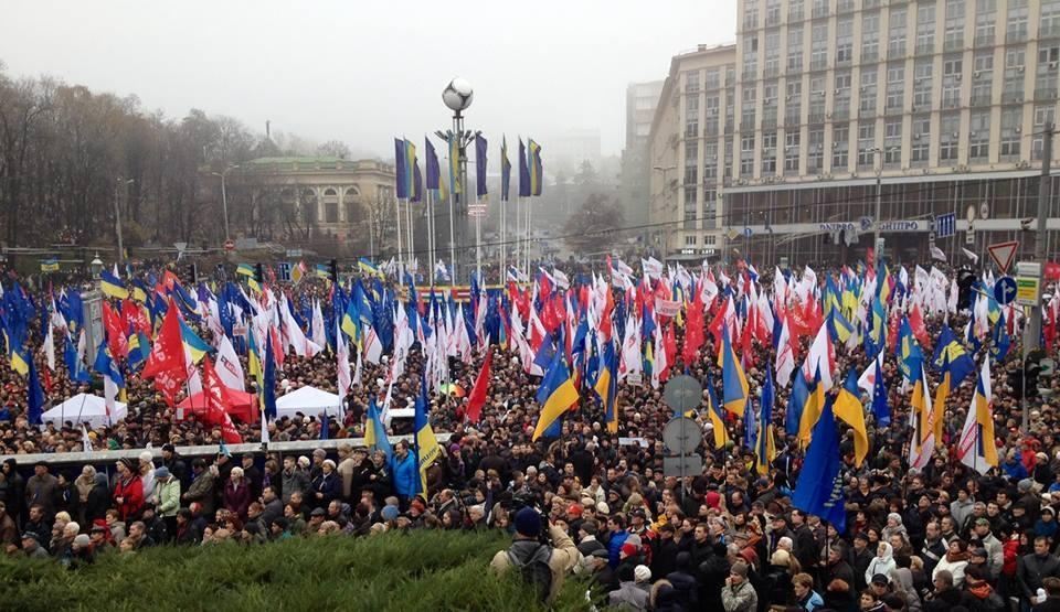 Оппозиция заявляет о 100 тыс. участников Евромитинга