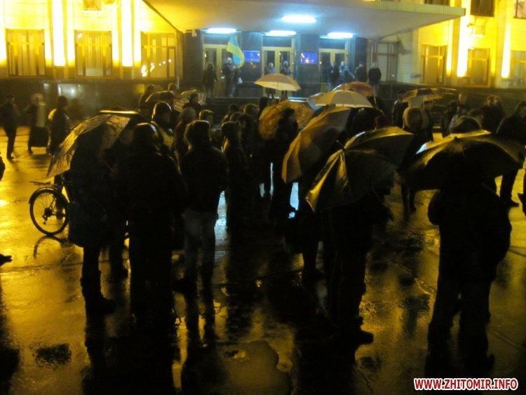 Евромайдан в Житомире собрал сто человек
