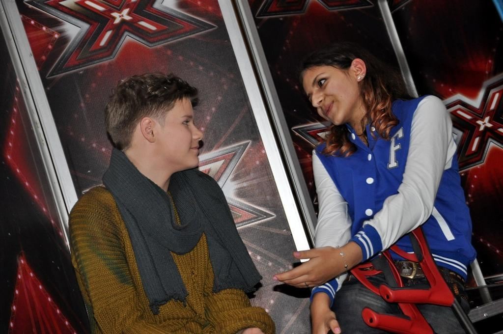 16-летняя девочка приехала на "Х-Фактор" на костылях ради Дани Рувинского