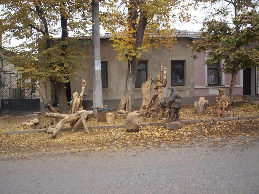 В Симферополе появилась своя Статуя Свободы