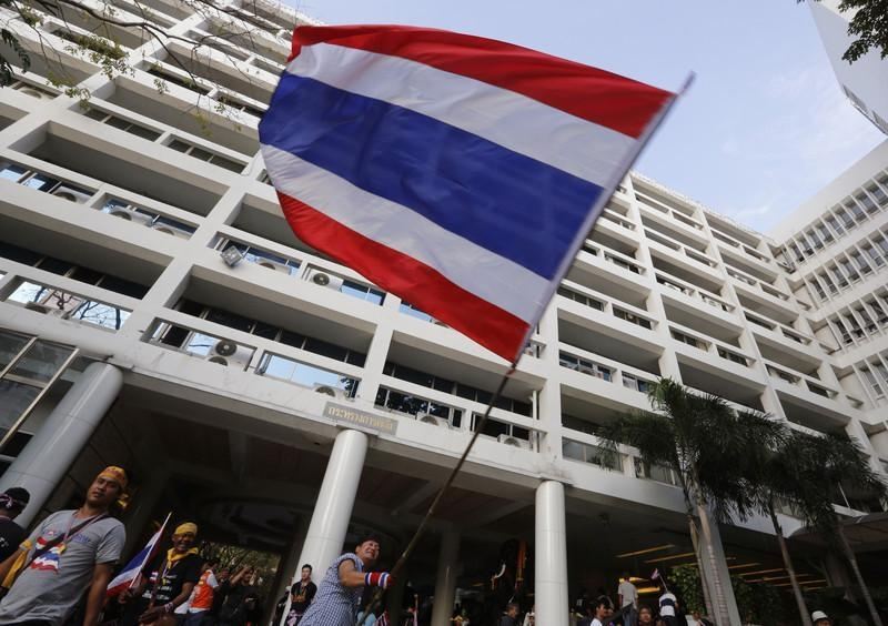 У Таїланді почали оголошувати режим НС через протест