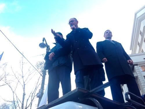 Лидеры оппозиции не смогли прорваться в Кабмин: там "ремонт"