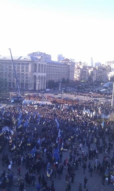 На Евромайдан вернулись митингующие