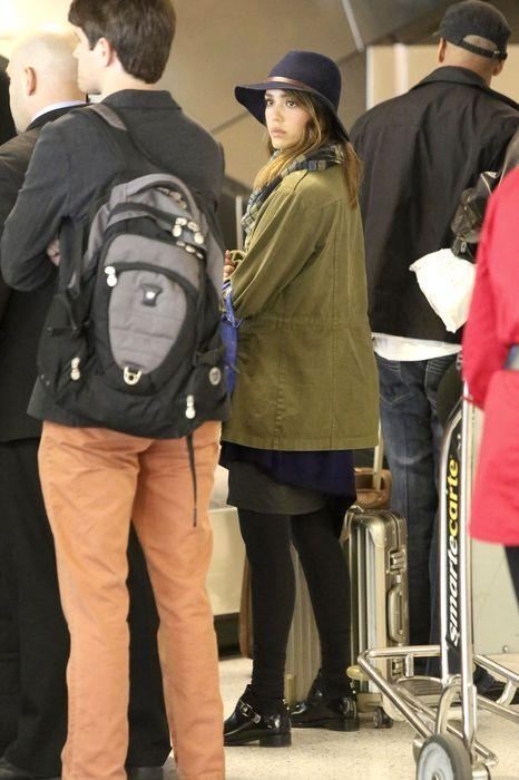 Джессика Альба стала "особо опасной" блондинкой