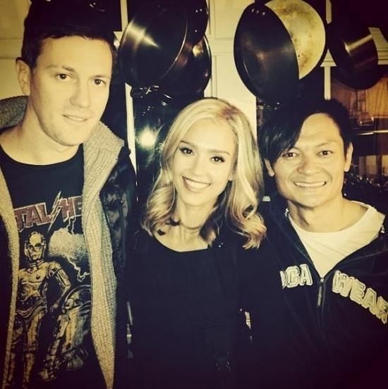 Джессика Альба стала "особо опасной" блондинкой