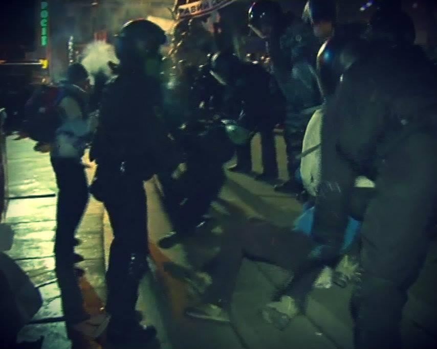 "Беркут" жестоко разогнал Евромайдан