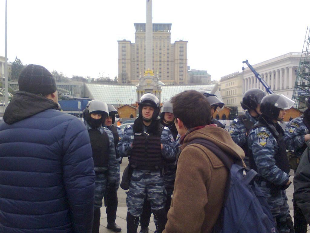 Евромайдан перейшов на Михайлівську площу
