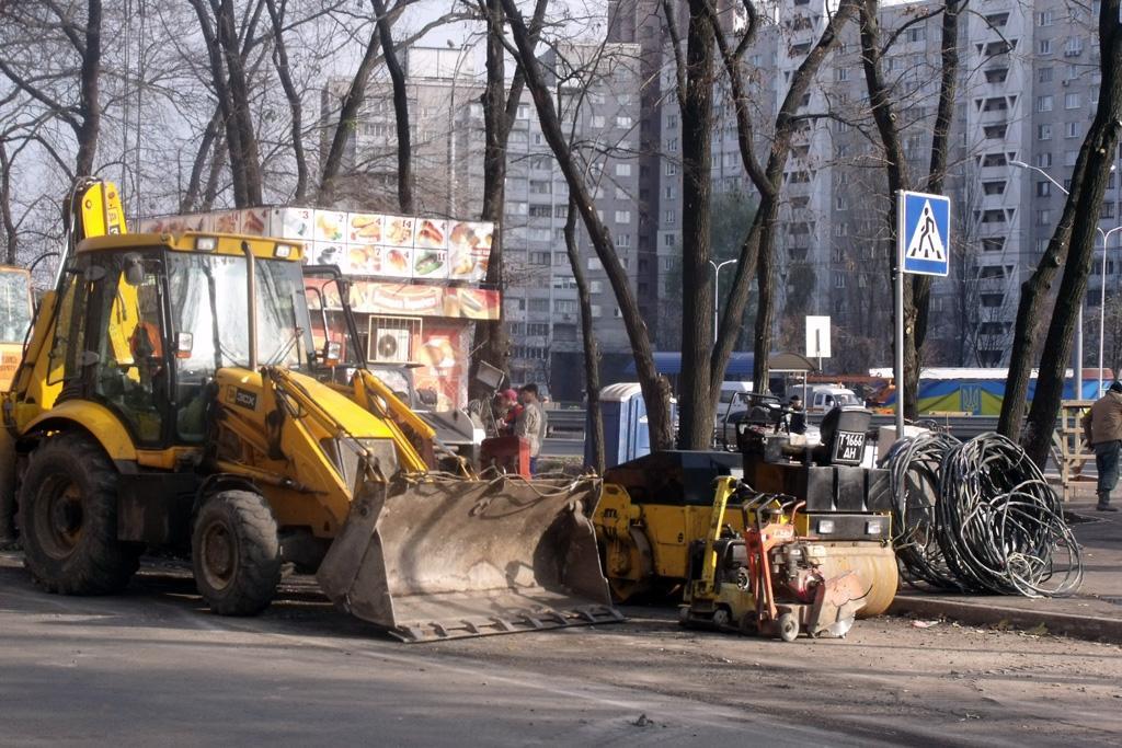 Метро "Теремки": останні приготування