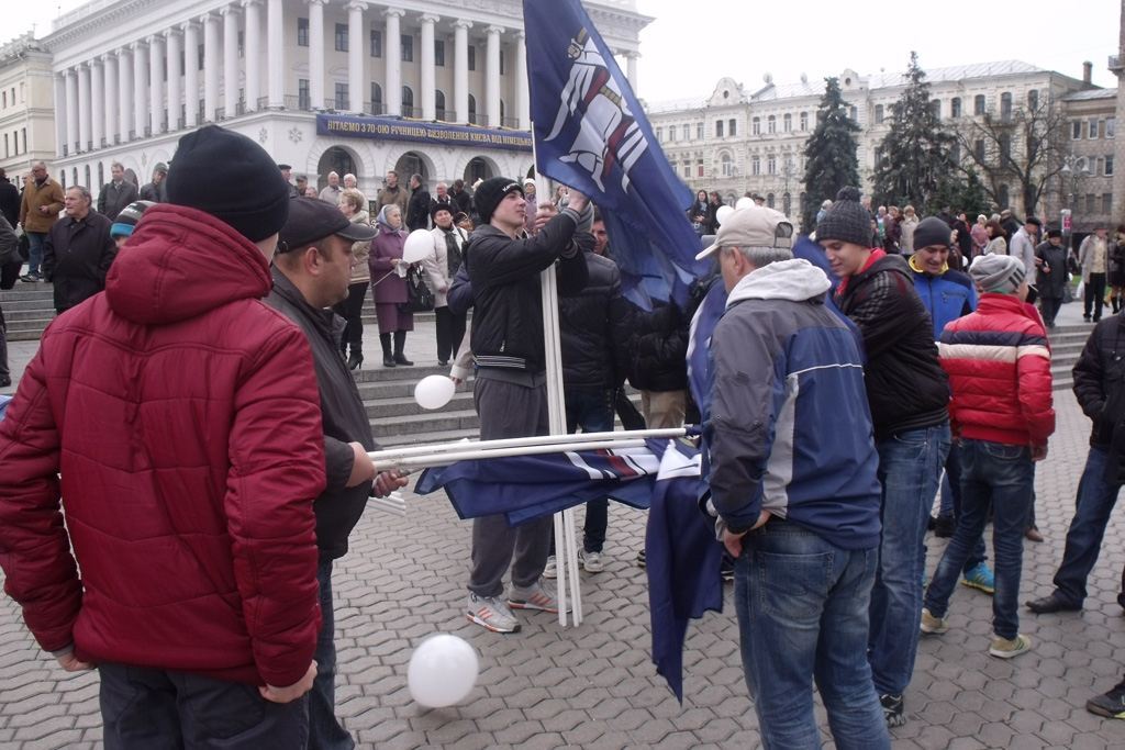 Хрещатиком проїхала військова техніка