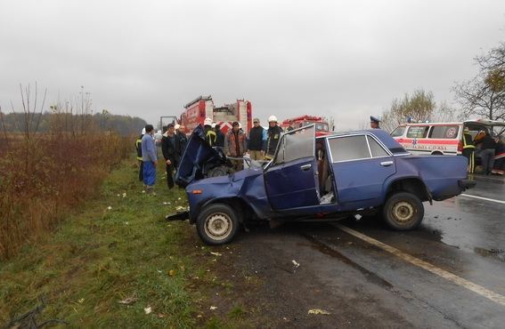 Жуткое ДТП на Закарпатье: двое погибли, двое - в реанимации