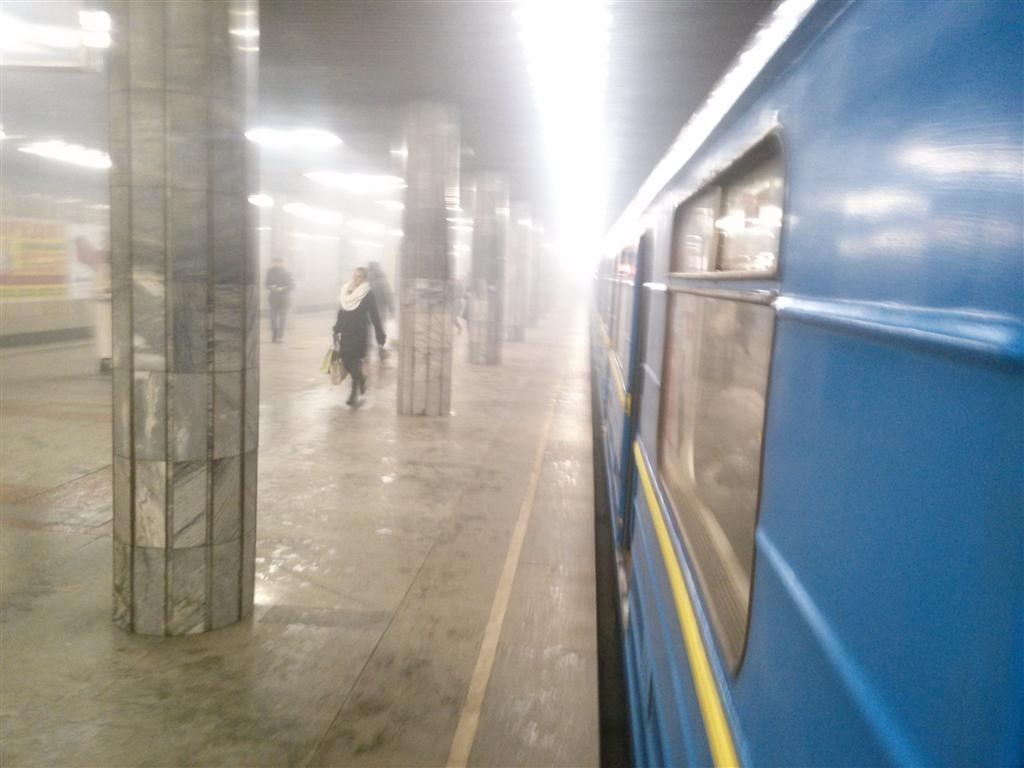 На станции киевского метро "Петровка" прогремел взрыв