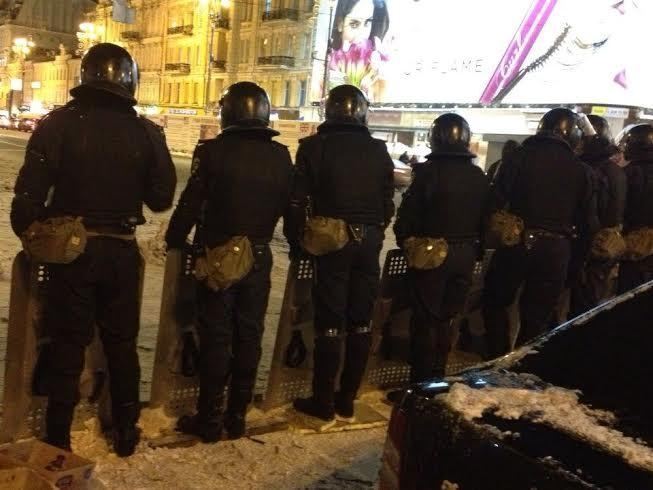 Facebook подобрішав до солдатів через вандалів, що руйнують Київ