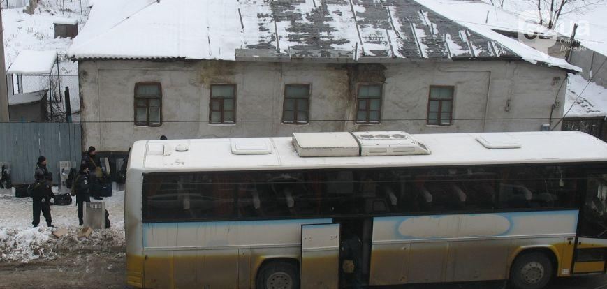 Милиционеры с щитами и дубинками уехали из Донецка в неизвестном направлении