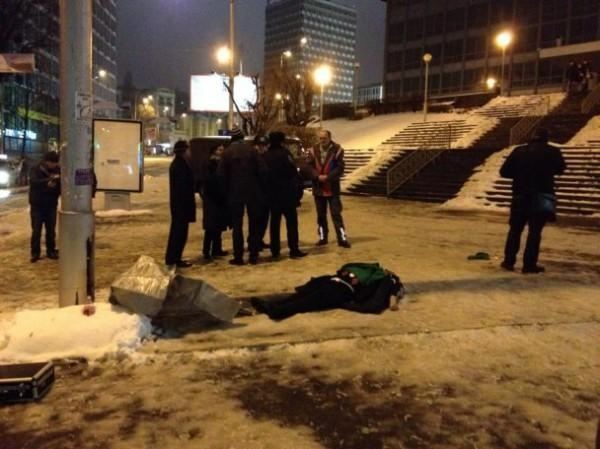 Болельщик "Рапида" умер возле "Олимпийского" после поражения от "Динамо"