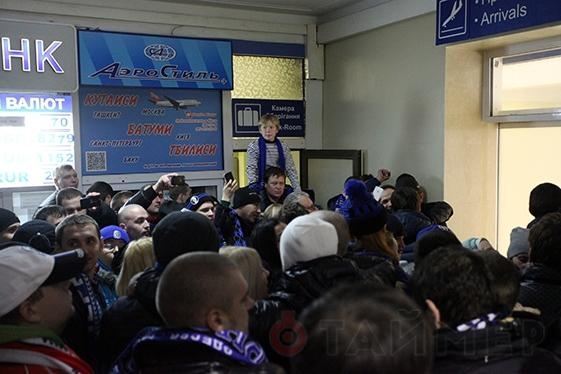 Одесские болельщики горячо встретили "Черноморец"