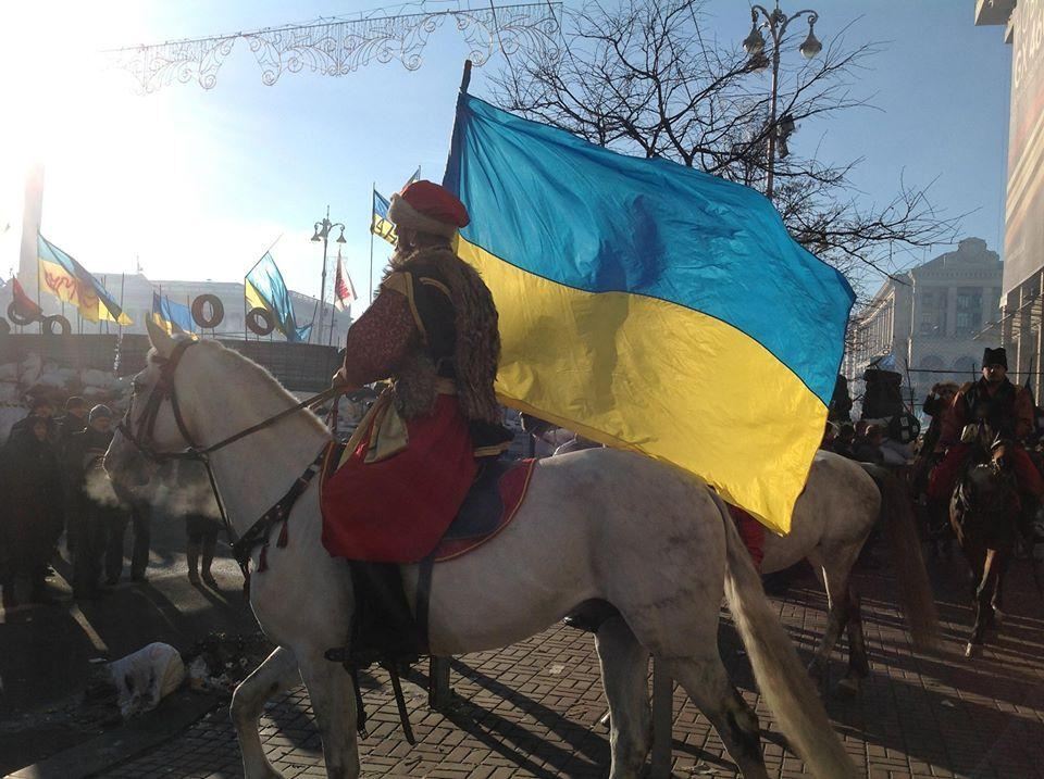 На Евромайдане появилась конная охрана