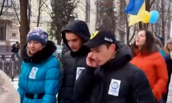 Тисячі дніпропетровців виступили проти "проплачених антимайданом"