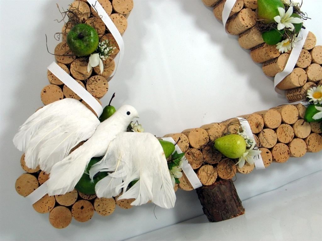 Как сделать новогодние елочки из винных пробок