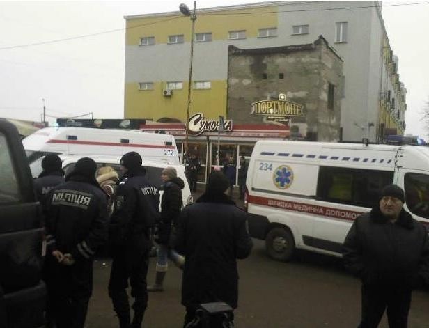 ЧП возле столичного "Дарынка": милиционеры наехали на двух человек