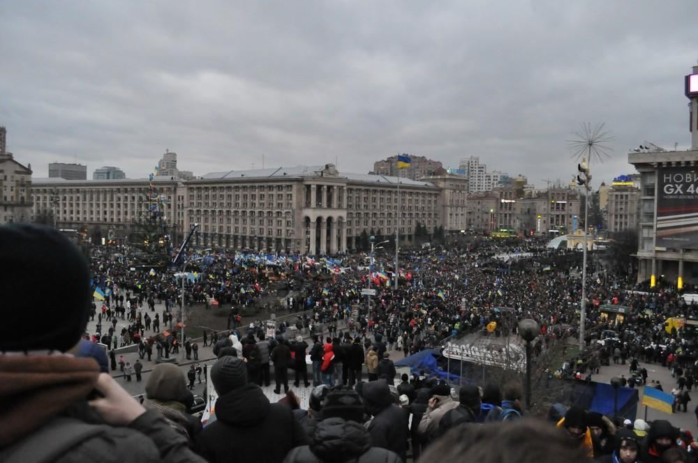 Сотні тисяч на Майдані: як все починалося