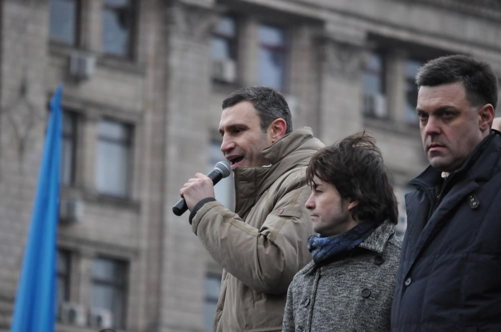 Сотні тисяч на Майдані: як все починалося