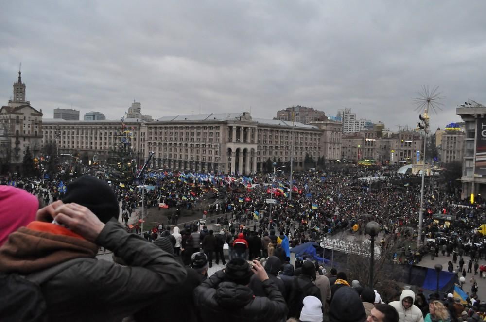 Сотни тысяч на Майдане: как все начиналось