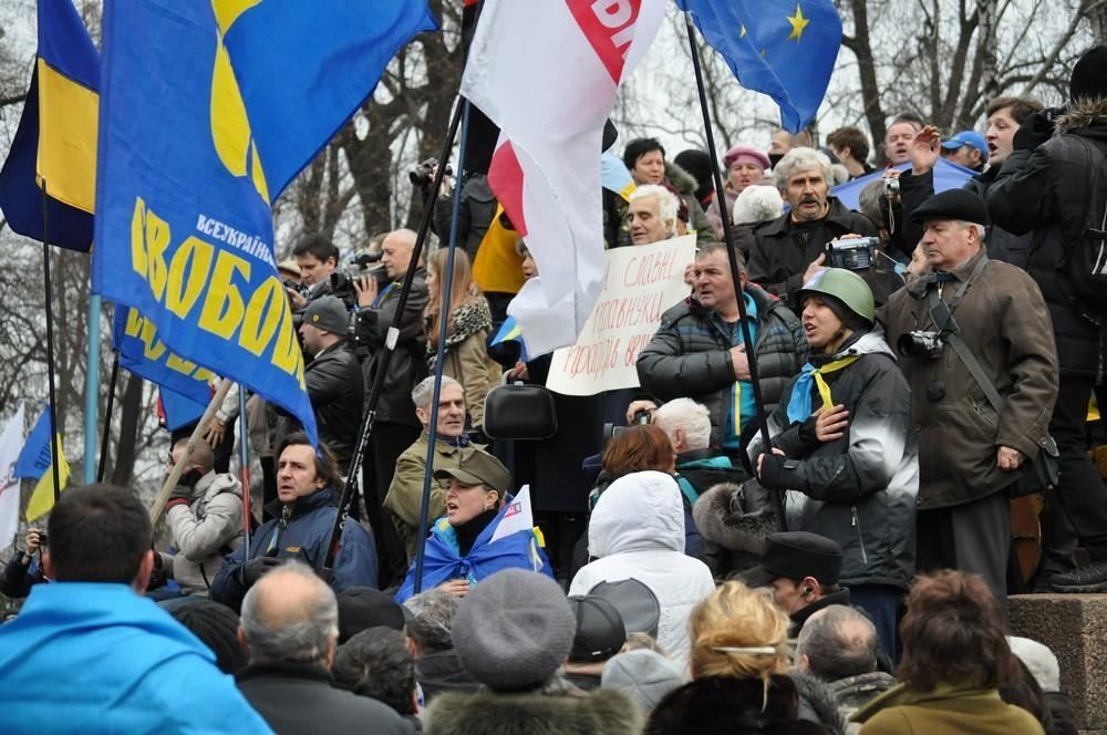 Сотні тисяч на Майдані: як все починалося