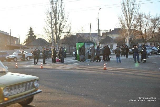 Пострадавших в ДТП в Луганске уже почти три десятка
