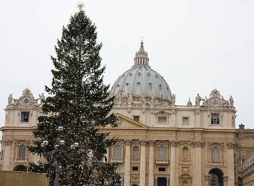 Католики всего мира отмечают Рождественский сочельник