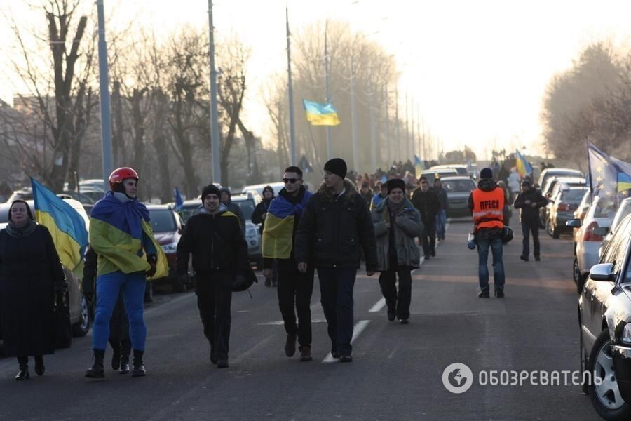 Активисты Евромайдана пикетировали Межигорье