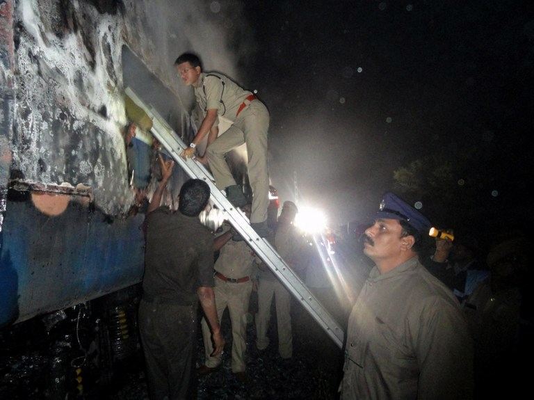 В Індії загорівся поїзд. Загинуло 23 людини