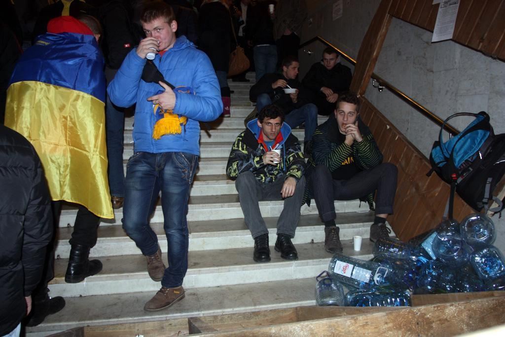 По ту сторону Майдана: где согреться митингующему
