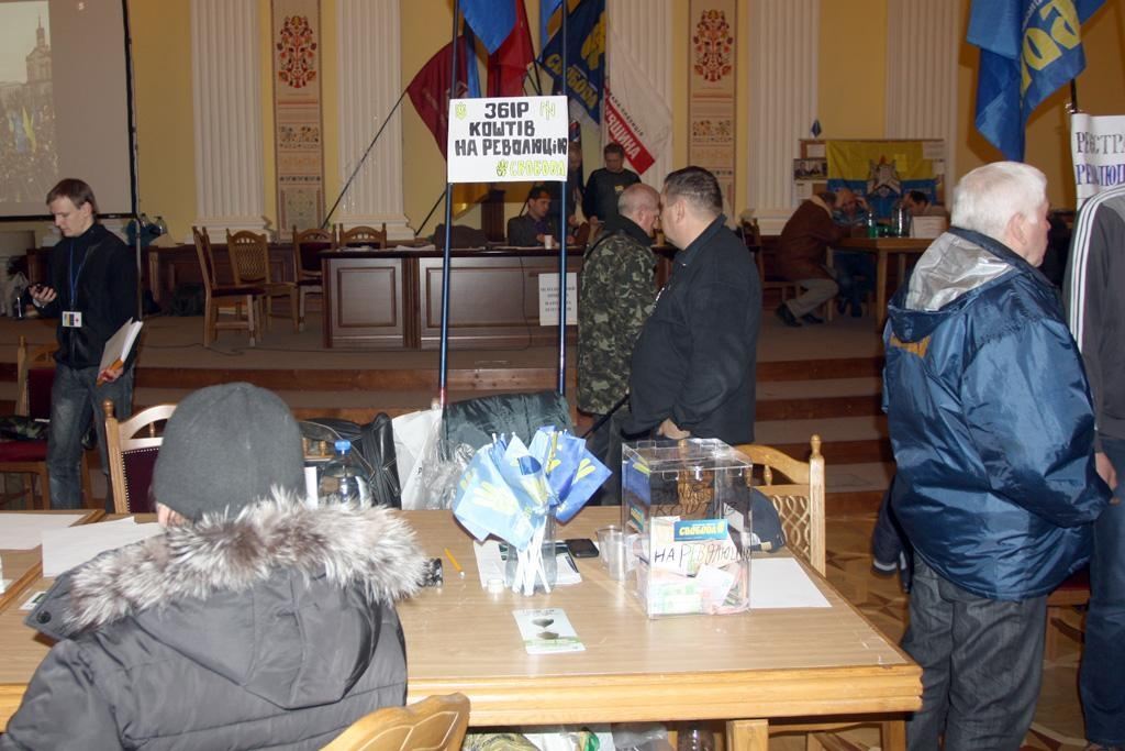 По той бік Майдану: де зігрітися мітингувальнику