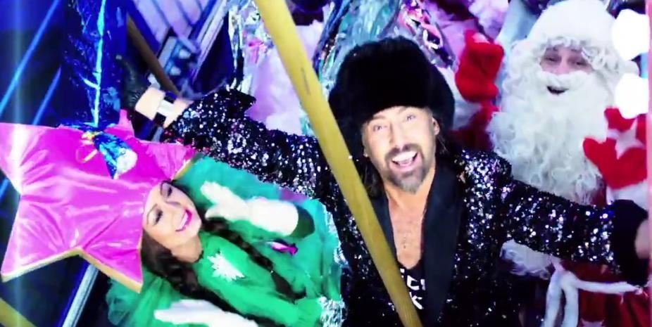 Дима Коляденко захватил карусель в центре Киева