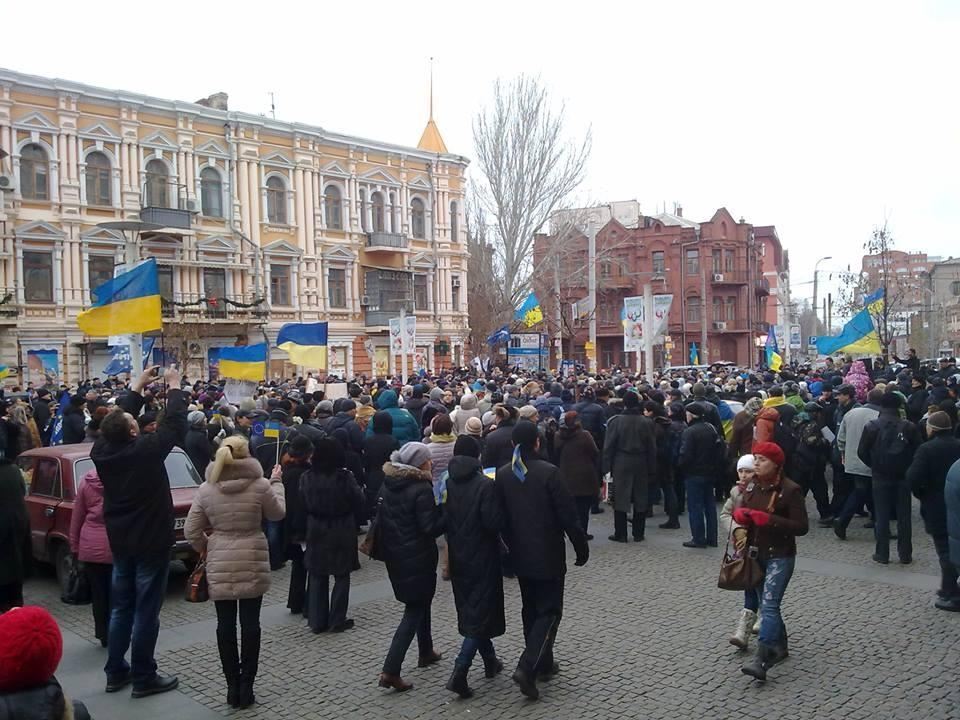 В Днепропетровске поддержать Марш миллиона пришли три тысячи человек