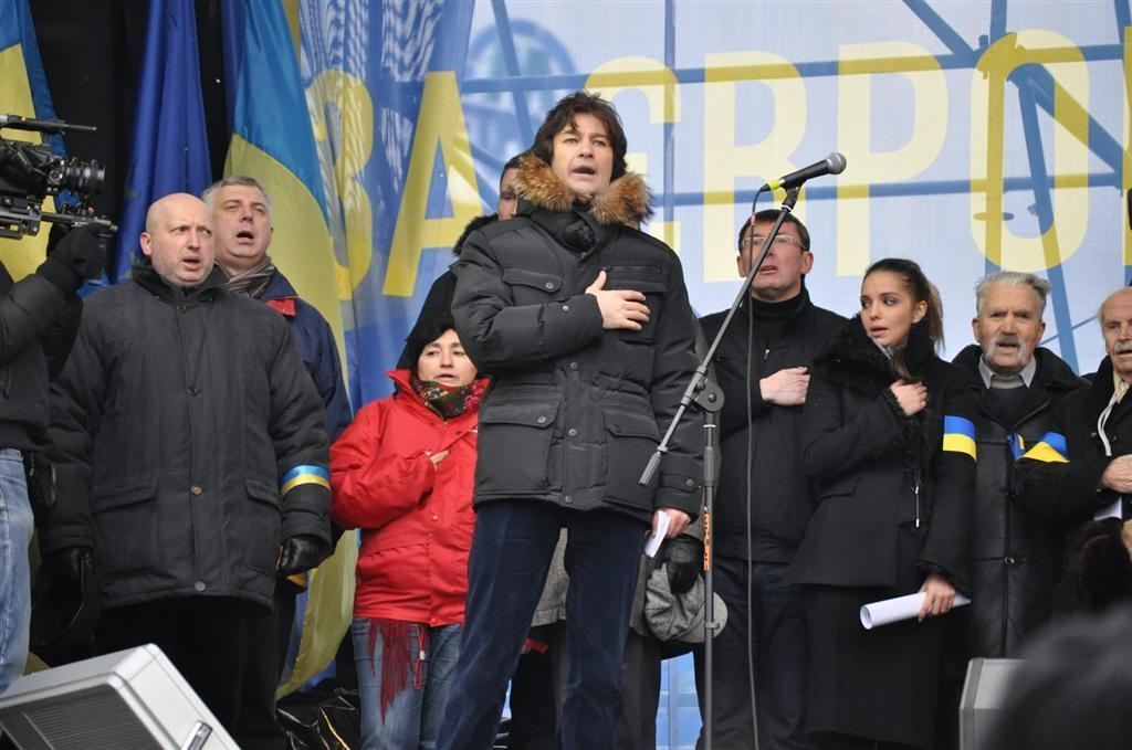 Евромайдан вийшов на Марш мільйона. Фоторепортаж