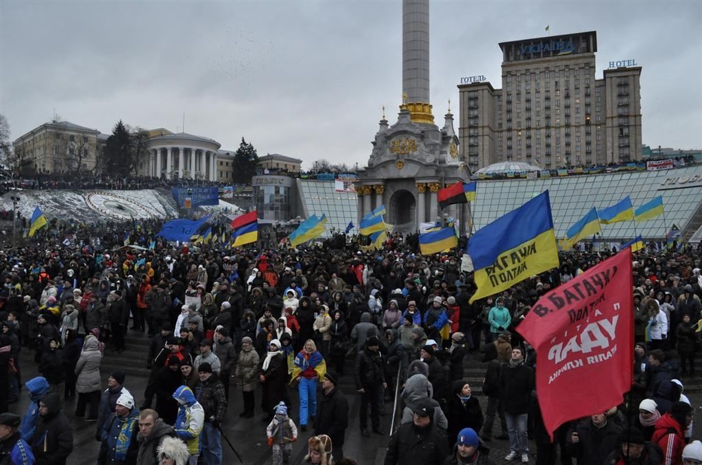 Евромайдан вийшов на Марш мільйона. Фоторепортаж