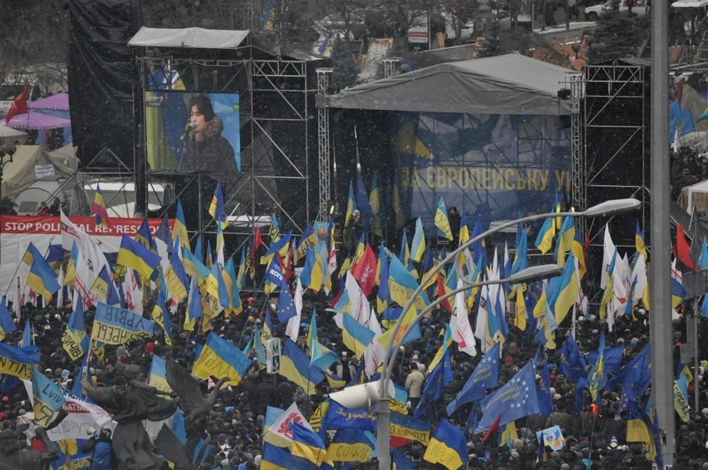 Евромайдан вийшов на Марш мільйона. Фоторепортаж