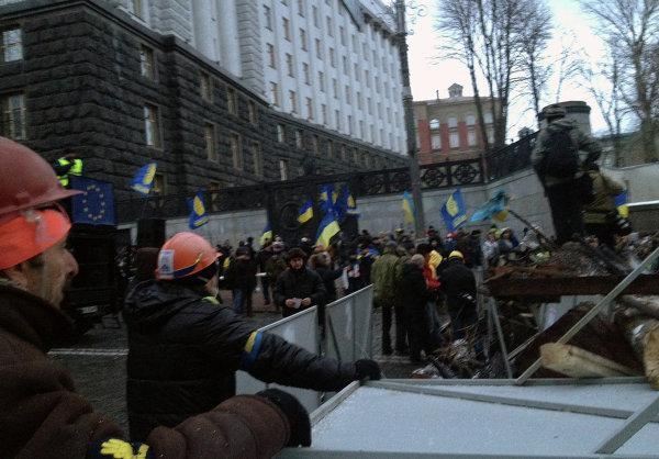 Евромайдановцы заблокировали правительственный квартал