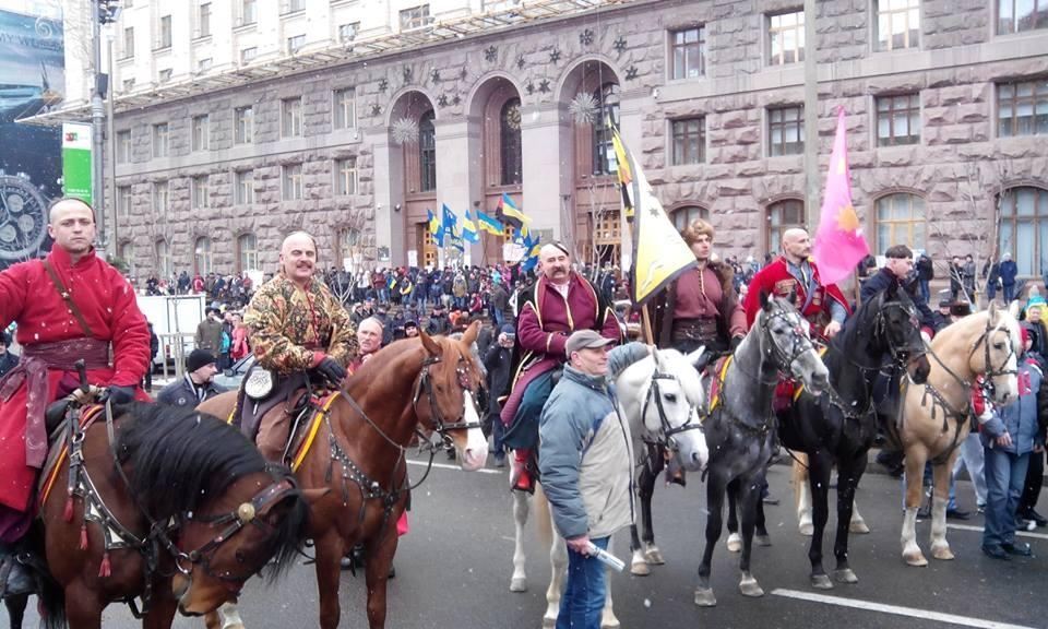 На Евромайдан приїхали козаки