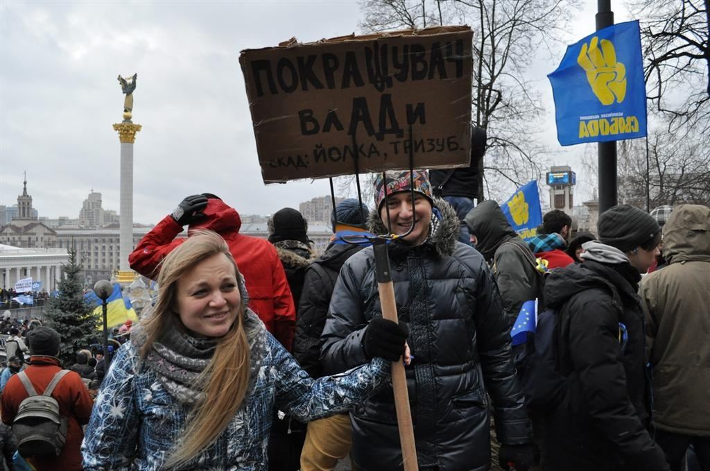 Евромайдан вийшов на Марш мільйона. Фоторепортаж