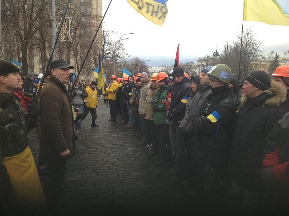 Возле Майдана замечены отряды самообороны