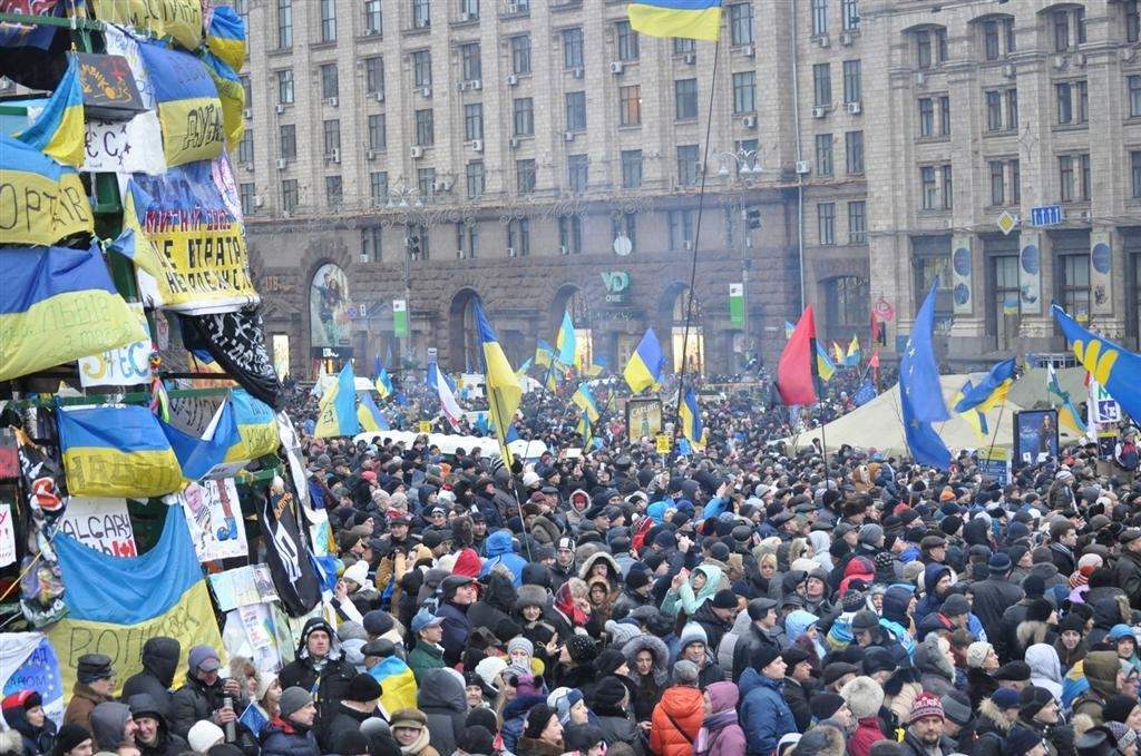 Евромайдан вышел на Марш миллиона. Фоторепортаж