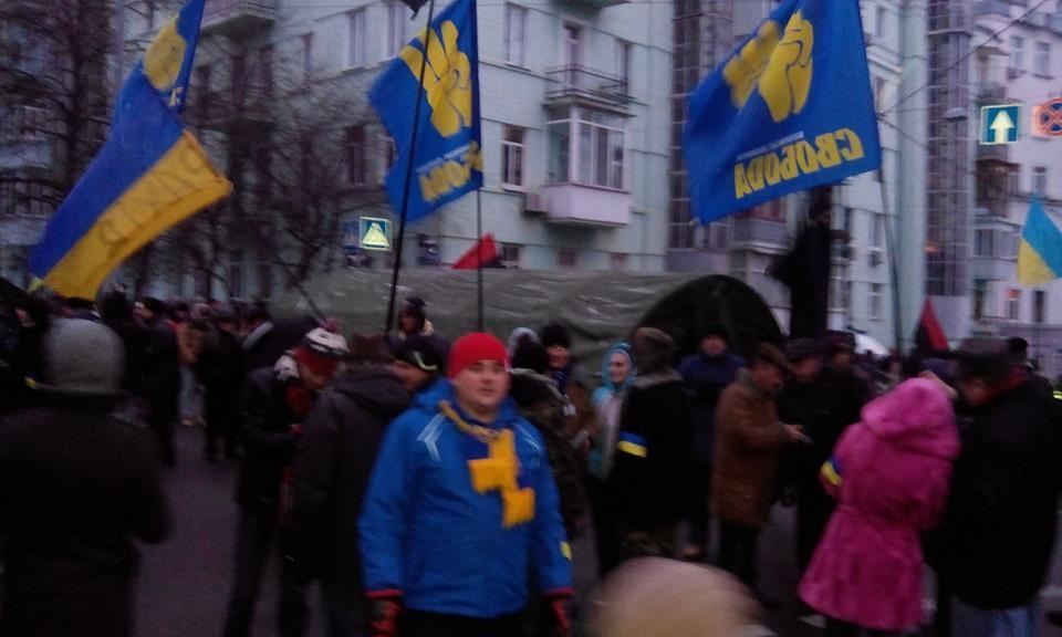 Евромайдановцы установили палатки на ул.Лютеранской